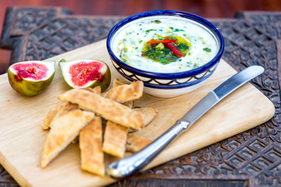 Khyar Bi Laban To Palestine